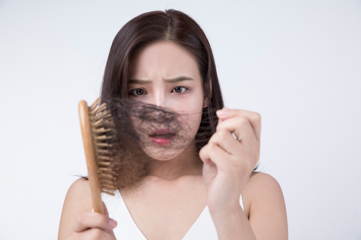 영등포피부과 탈모치료주사와 머리카락이 빠지는 양에 따른 탈모 판단 기준